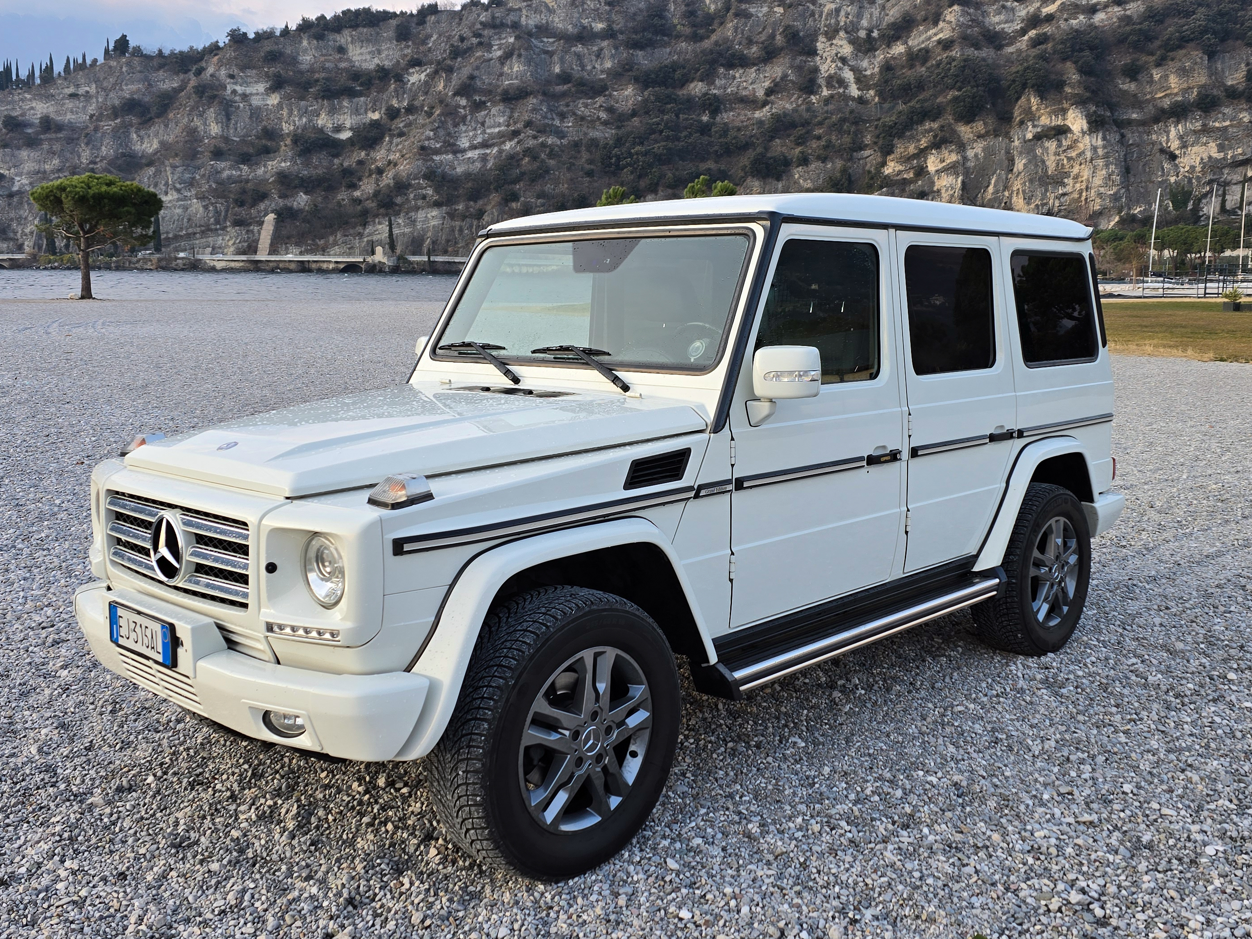 Mercedes G 300